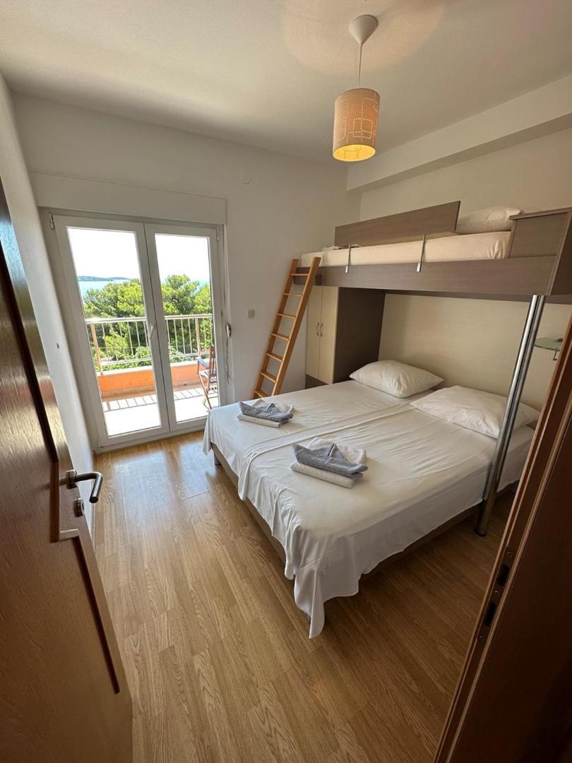 Apartment Visum Примоштен Екстер'єр фото