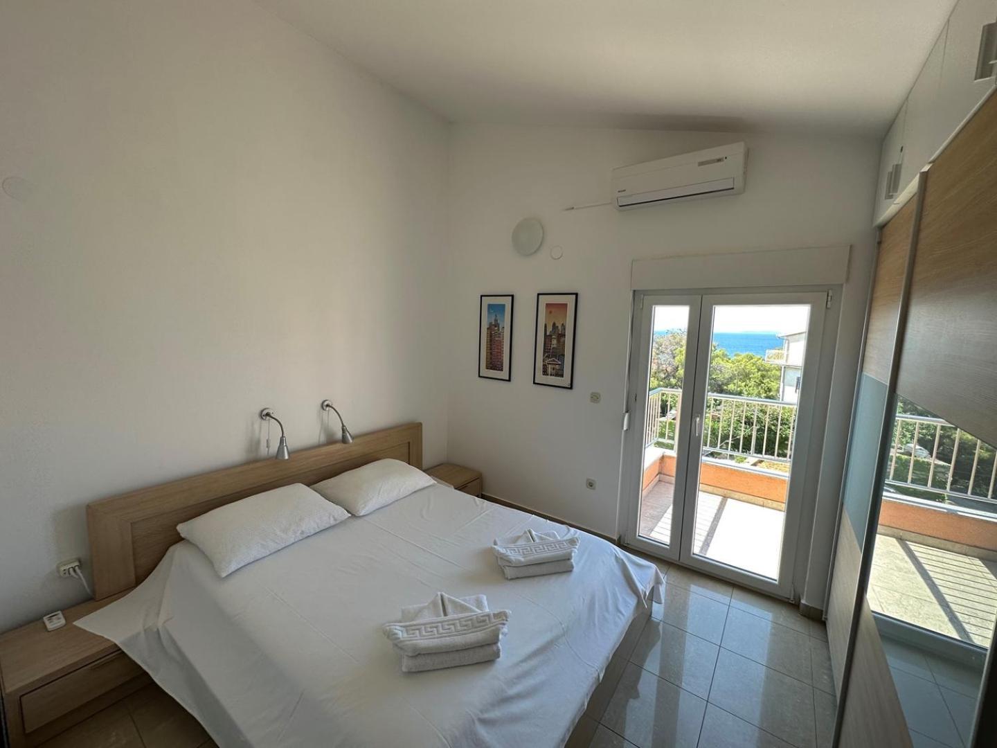 Apartment Visum Примоштен Екстер'єр фото