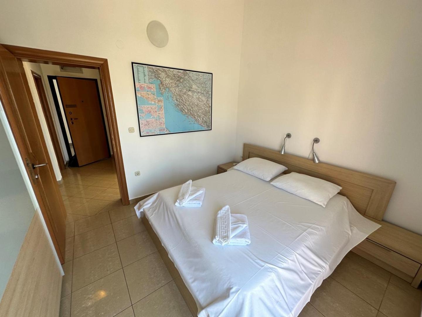Apartment Visum Примоштен Екстер'єр фото