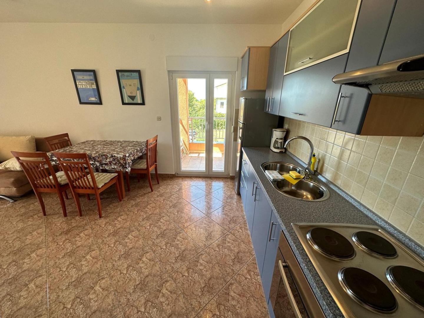 Apartment Visum Примоштен Екстер'єр фото